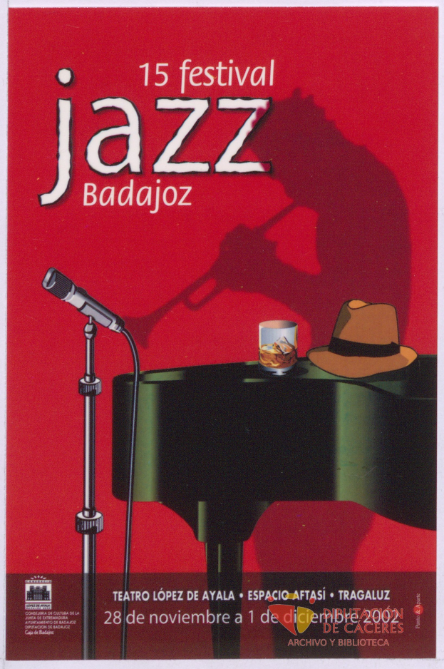 Plakat für das 15. Festival Jazz Badajoz, das ein Mikrofon, einen Hut und ein Glas auf einem Tisch zeigt, mit Text, der Informationen zum Festival enthält.